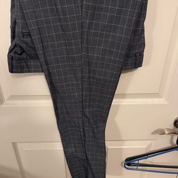 Asos men suit in check blue. - Picture 2 of 2